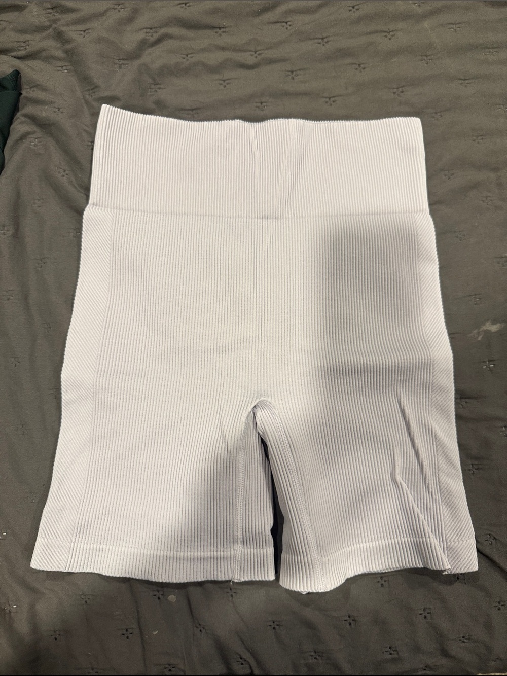Ribbed High-Waist Women’s Bike Shorts — White